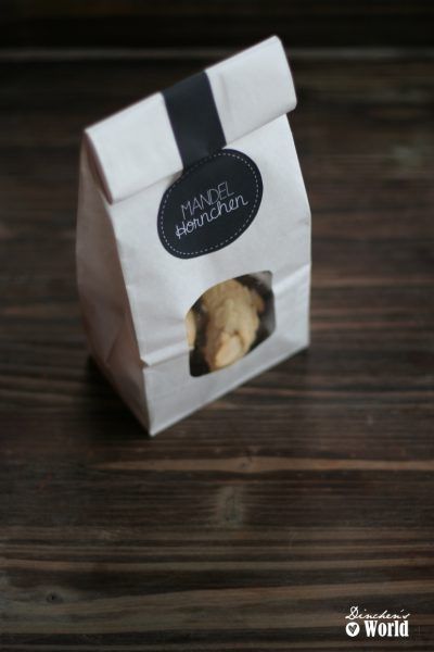 Plätzchenrausch - Marzipan-Mandel-Hörnchen