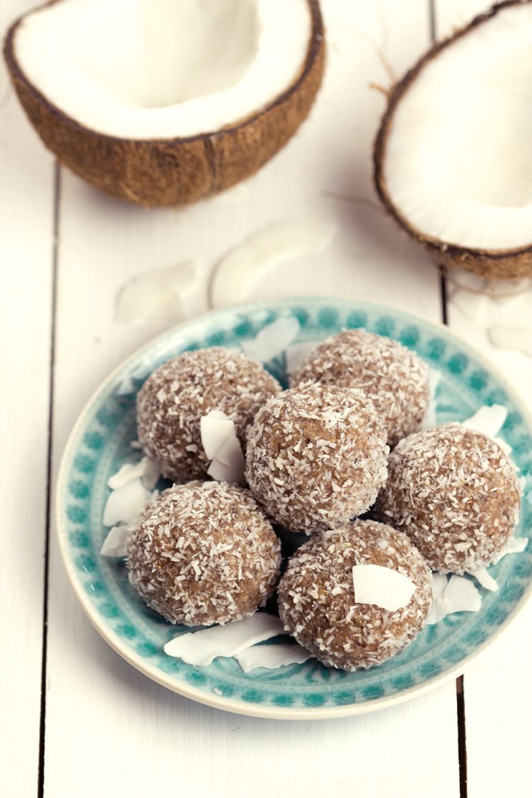coconut energy balls I foodblog www.foodandfeelings.de