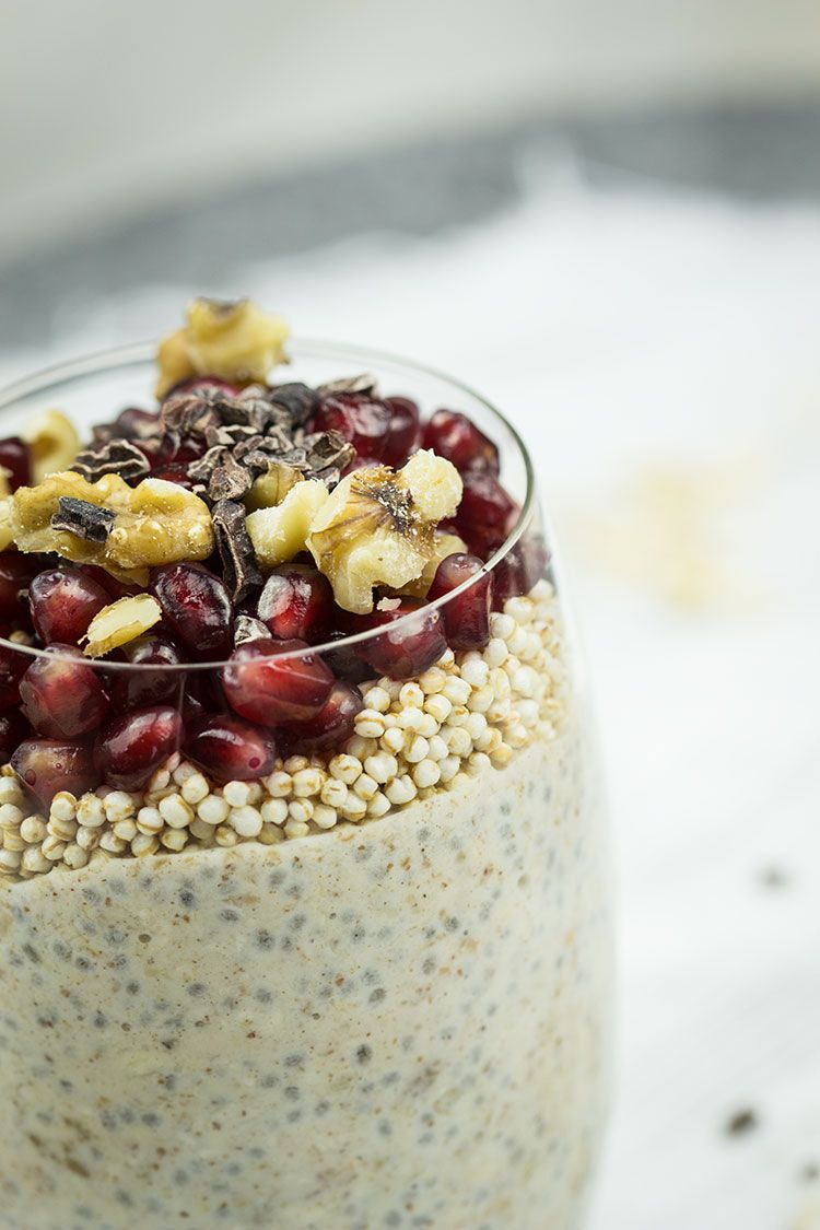 Rezept für Overnight Oats mit Granatapfel und Amaranth-Pops