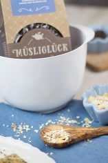 Rezept für Müsli-Riegel mit Bananen, Datteln und Mandelmus