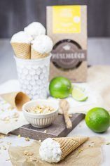 Rezept für Frozen Joghurt mit Limette und Honig-Crunch-Orangen-Müsli